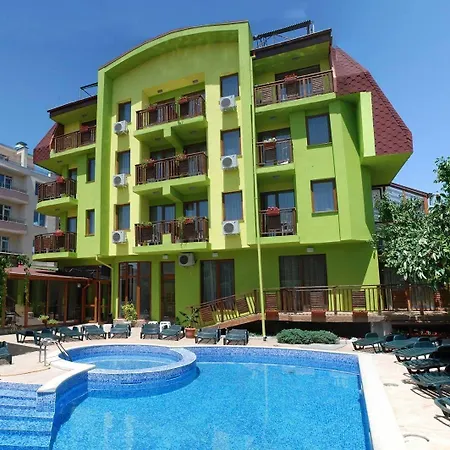 Хотел Hisar Family 3*